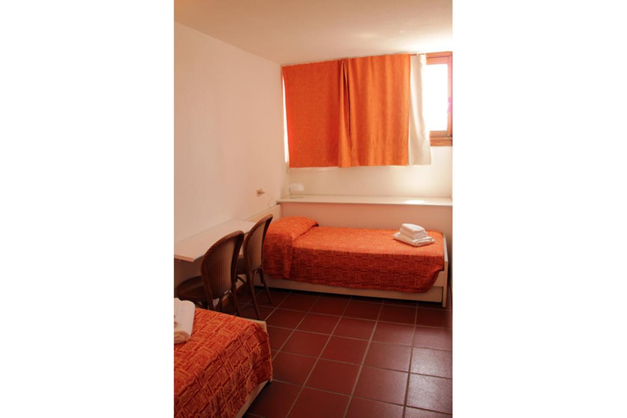 Residence Portolaconia Appartamenti Каниджоне Стая снимка