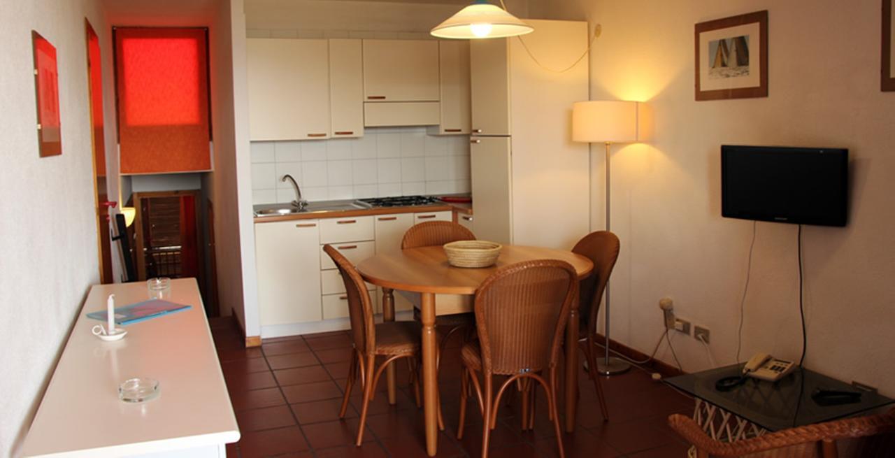 Residence Portolaconia Appartamenti Каниджоне Екстериор снимка